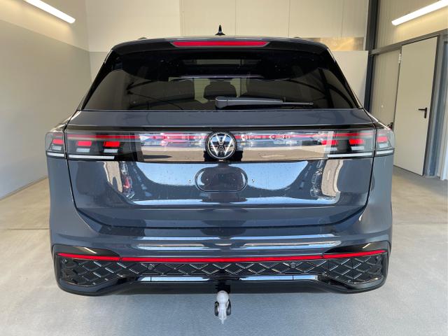 Volkswagen / Tiguan / Grau / / / 193PS TDI IQ.Light+IQ.Drive+AHK