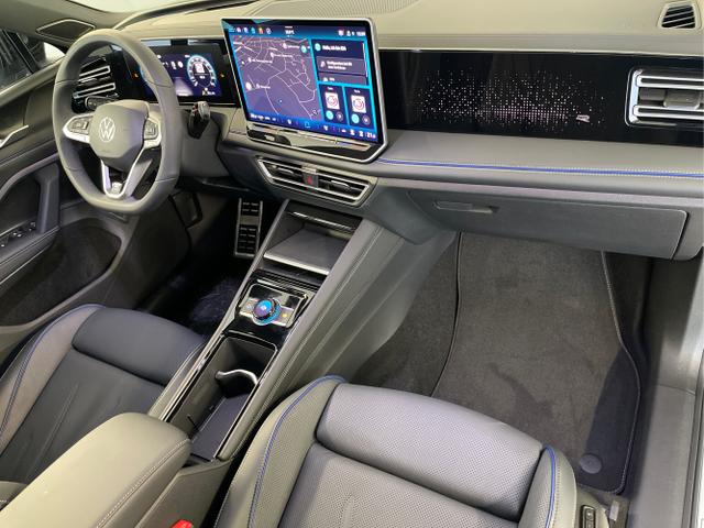 Volkswagen / Tiguan / Grau / / / 193PS TDI IQ.Light+IQ.Drive+AHK