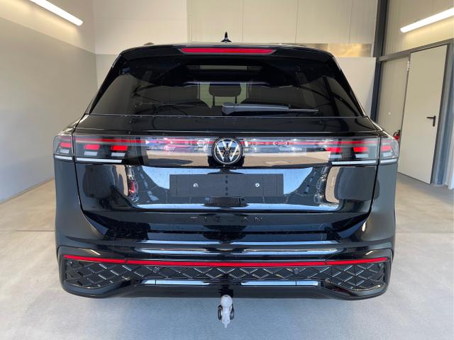 Volkswagen / Tiguan / Schwarz / / / 193PS TDI IQ.Light+IQ.Drive+AHK