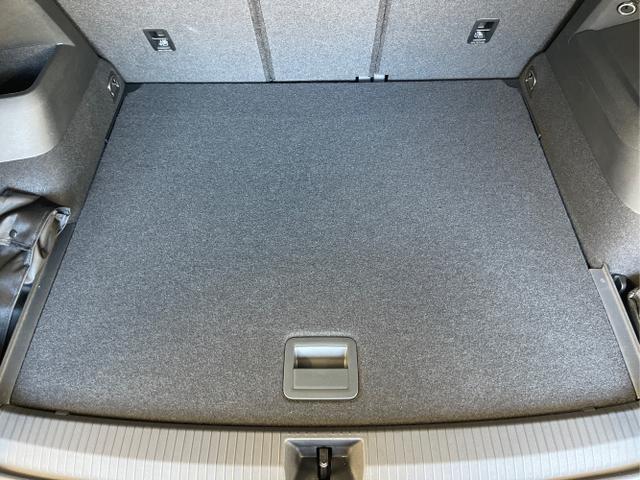 Volkswagen / Tiguan / Schwarz / / / 193PS TDI IQ.Light+IQ.Drive+AHK