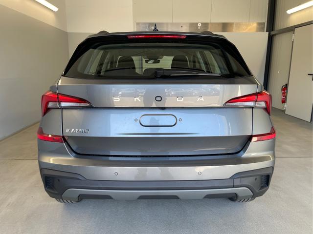 Skoda / KAMIQ / Grau / / / 115PS AHK+Kessy