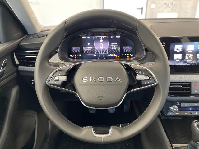 Skoda / KAMIQ / Grau / / / 115PS AHK+Kessy