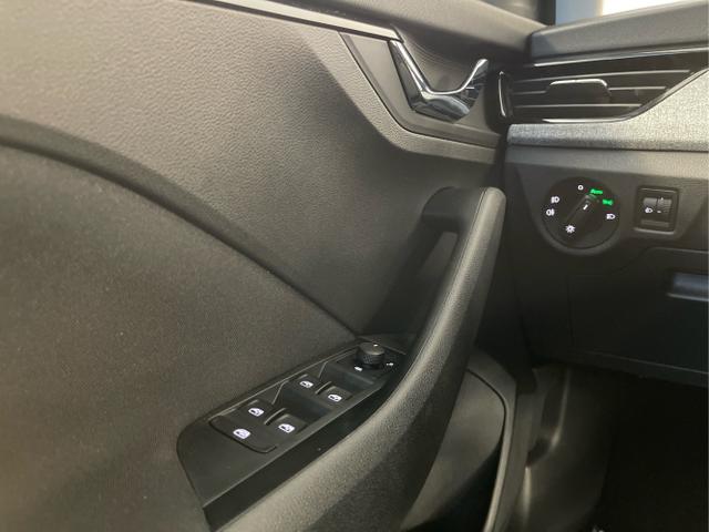 Skoda / KAMIQ / Grau / / / 115PS AHK+Kessy