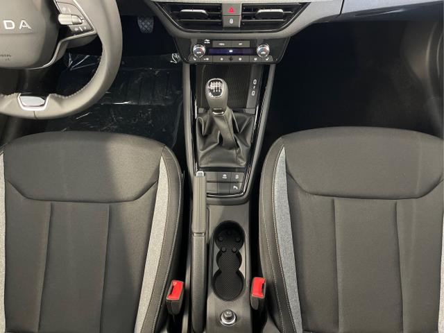 Skoda / KAMIQ / Grau / / / 115PS AHK+Kessy