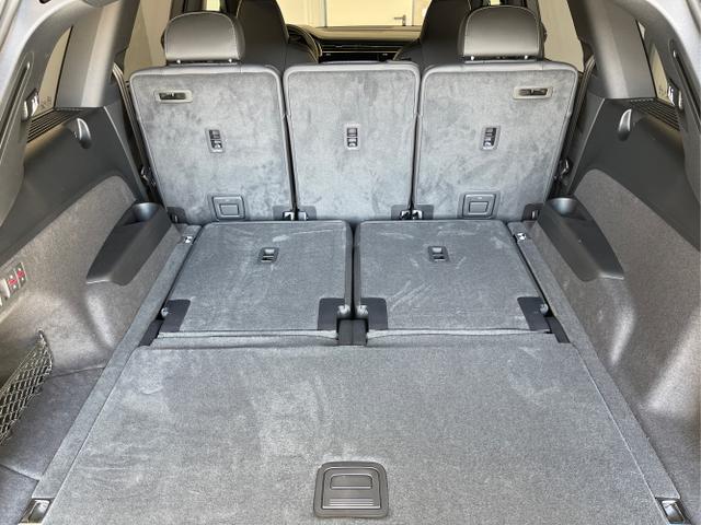 Audi / Q7 / Schwarz / / / 50 TDI Fahrwerkspaket+Standheizung
