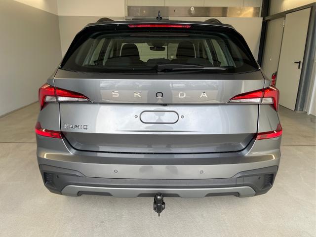 Skoda / KAMIQ / Grau / / / 115PS AHK+Kessy