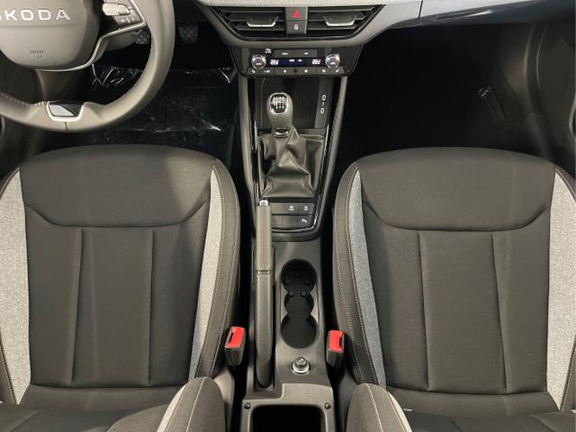 Skoda / KAMIQ / Schwarz / / / 115PS AHK+Kessy+Alu