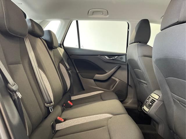 Skoda / KAMIQ / Schwarz / / / 115PS AHK+Kessy+Alu