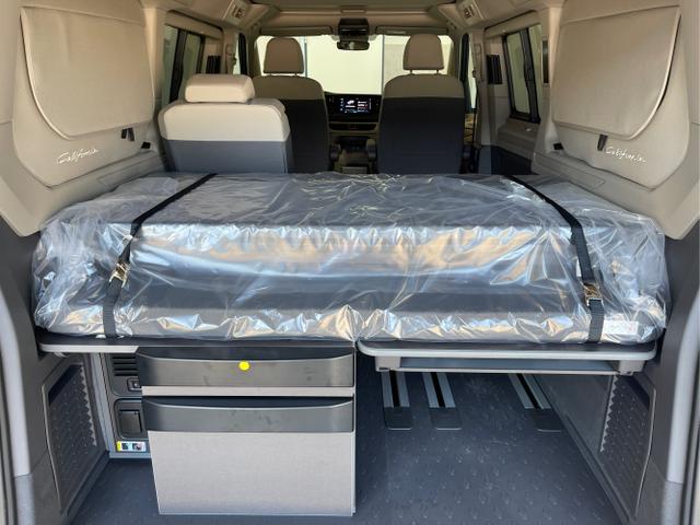Volkswagen / T7 California / / / / eHybrid DSG 4Motion AHK+Matrix