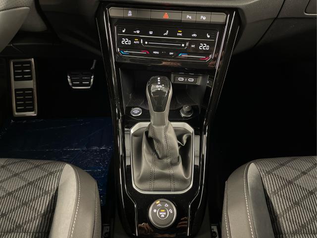 Volkswagen / T-Roc / Grau / / / 190PS DSG 4Motion Pano+AHK