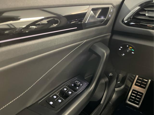 Volkswagen / T-Roc / Weiß / / / 190PS DSG 4Motion Pano+AHK