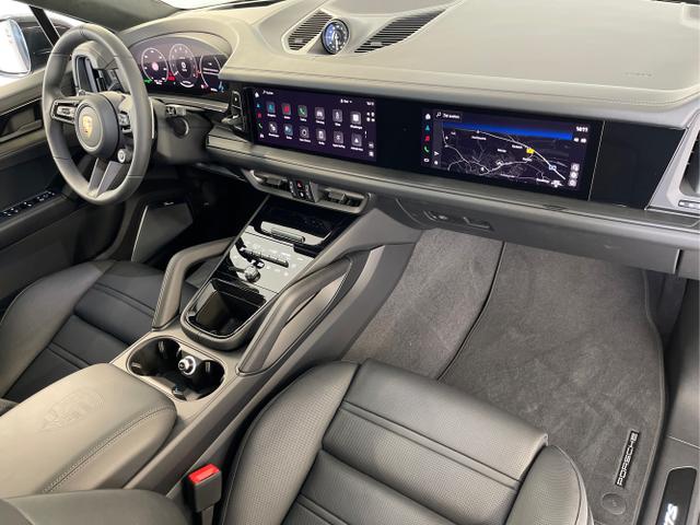 Porsche / Cayenne / Schwarz / / / Hinterachslenkung+Nachtsicht+Sitzbel&uuml;ftung