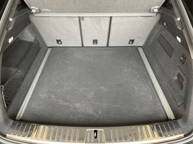 Porsche / Cayenne / Schwarz / / / Hinterachslenkung+Nachtsicht+Sitzbel&uuml;ftung