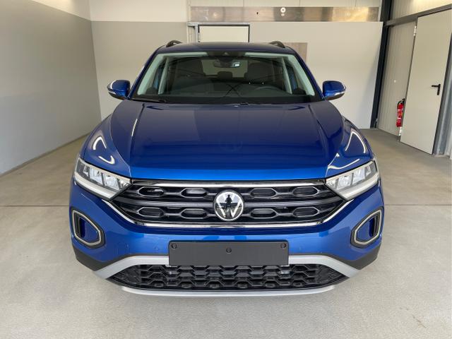 Volkswagen / T-Roc / Blau / / / 150PS DSG AHK+Kessy+Navi
