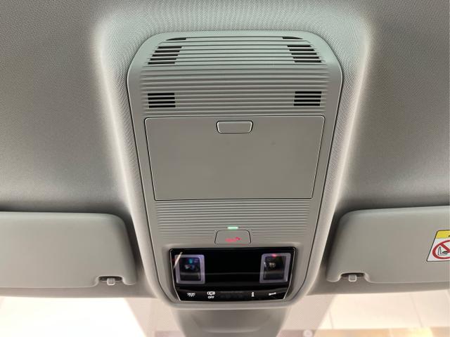 Skoda / Octavia Combi / Grau / / / 150 PS DSG AHK+Navi+ACC
