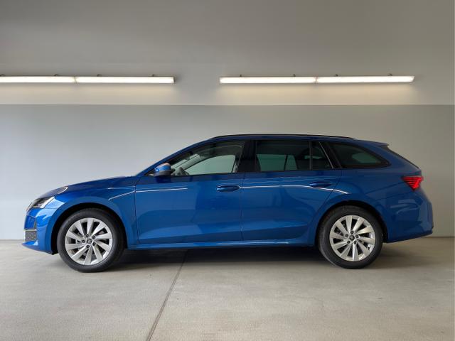 Skoda / Octavia Combi / Blau / / / 150 PS DSG AHK+Navi+ACC