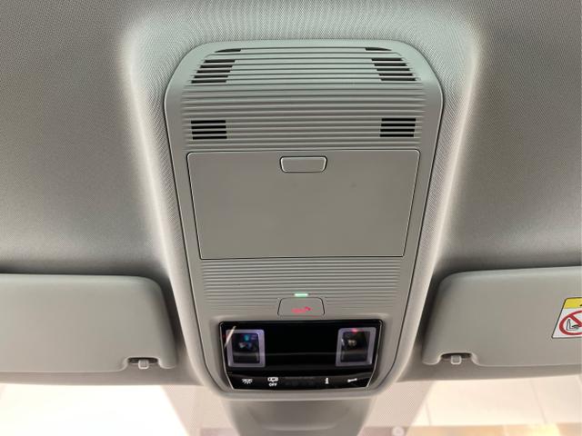 Skoda / Octavia Combi / Blau / / / 150 PS DSG AHK+Navi+ACC