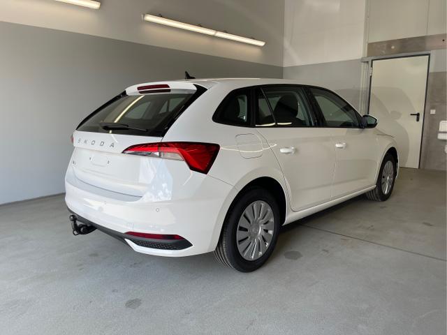 Skoda / Scala / Weiß / / / 115PS DSG AHK+App-Connect