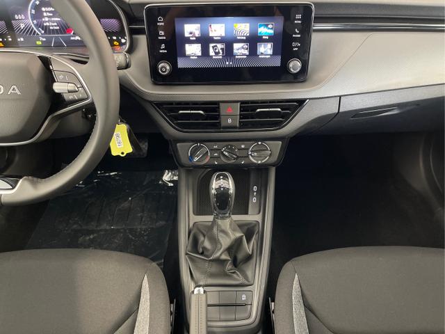 Skoda / Scala / Weiß / / / 115PS DSG AHK+App-Connect