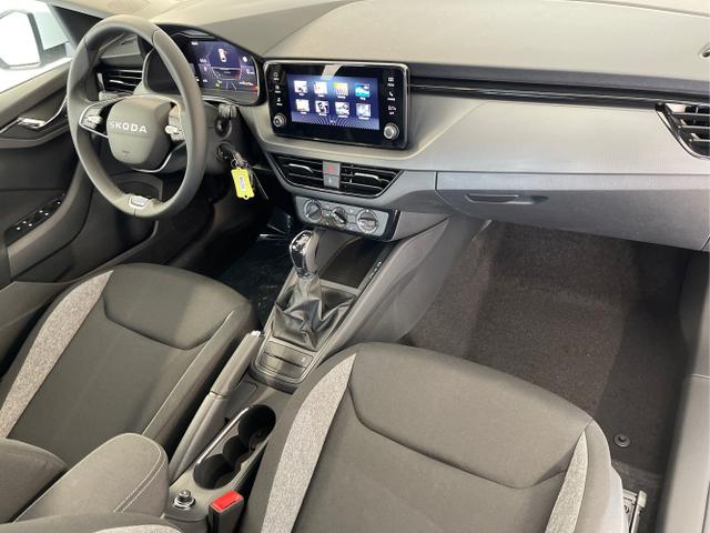 Skoda / Scala / Weiß / / / 115PS DSG AHK+App-Connect