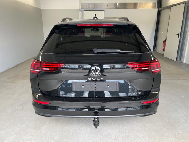 Volkswagen / Golf Variant / Schwarz / / / 150PS DSG AHK+Kessy+Navi
