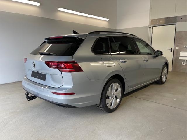 Volkswagen / Golf Variant / Silber / / / 150PS DSG AHK+Kessy+Navi