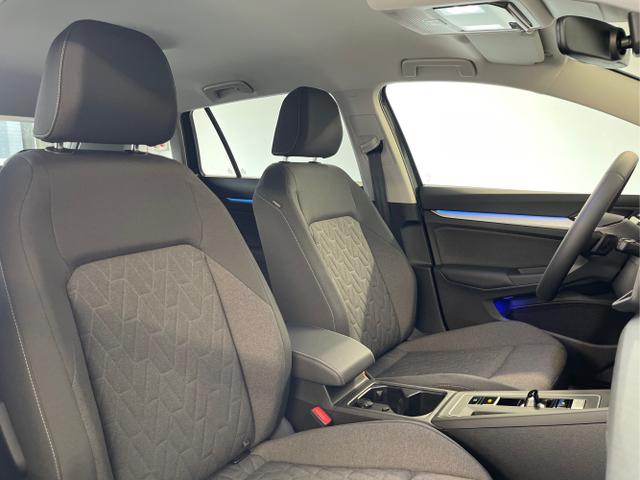 Volkswagen / Golf Variant / Silber / / / 150PS DSG AHK+Kessy+Navi