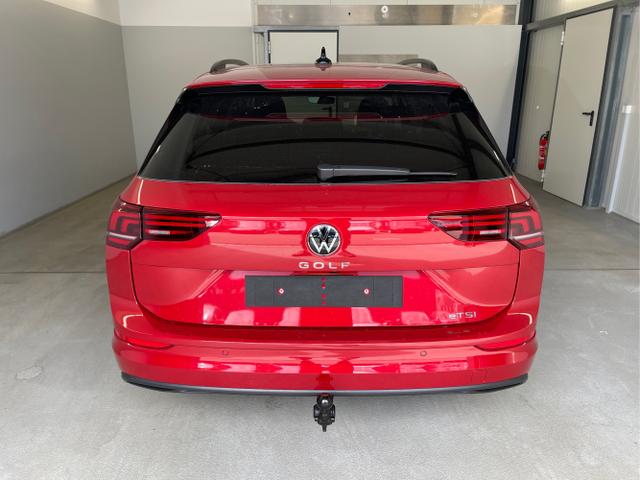 Volkswagen / Golf Variant / Rot / / / 150PS DSG AHK+Kessy+Navi