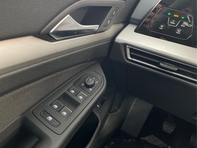 Volkswagen / Golf Variant / Grau / / / 150PS AHK+Navi