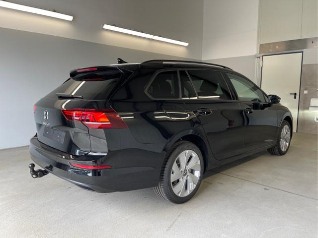 Volkswagen / Golf Variant / Schwarz / / / 150PS AHK+Navi