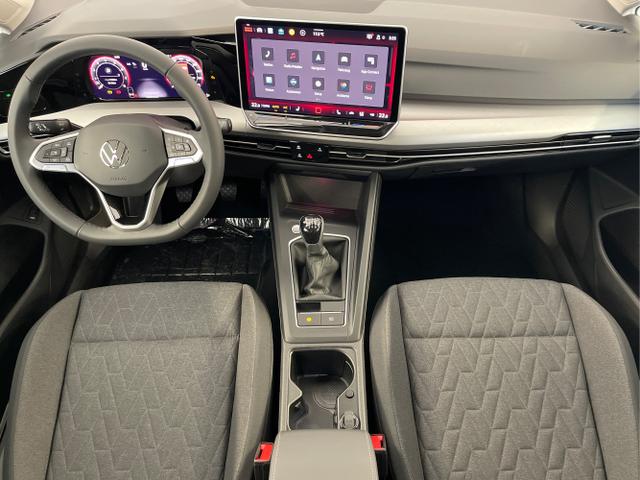 Volkswagen / Golf Variant / Schwarz / / / 150PS AHK+Navi