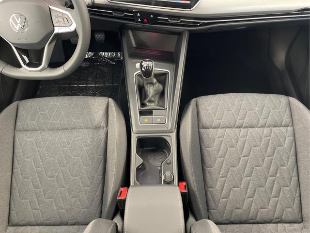 Volkswagen / Golf Variant / Schwarz / / / 150PS AHK+Navi