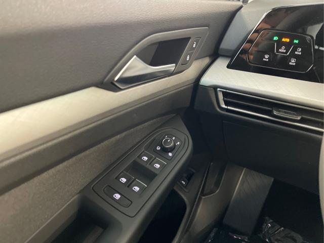 Volkswagen / Golf Variant / Grau / / / 150PS DSG AHK+Kessy+Navi