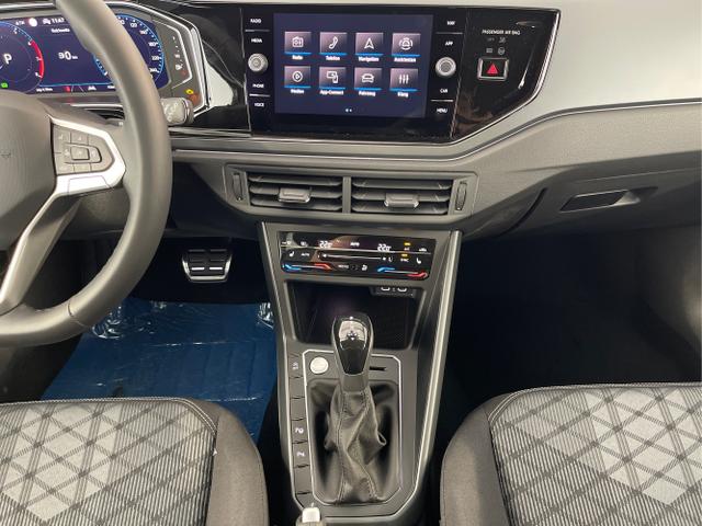 Volkswagen / Taigo / Grau / / / 115PS DSG Kessy+AHK+Navi
