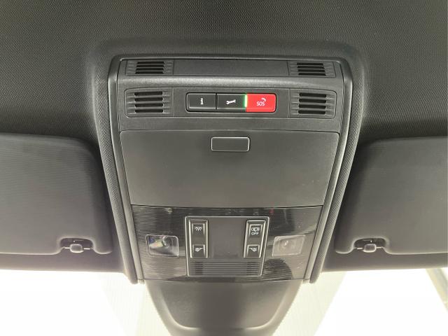 Volkswagen / Taigo / Grau / / / 115PS DSG Kessy+AHK+Navi