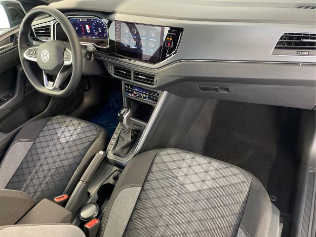 Volkswagen / Taigo / Blau / / / 150PS DSG Black Style+Pano