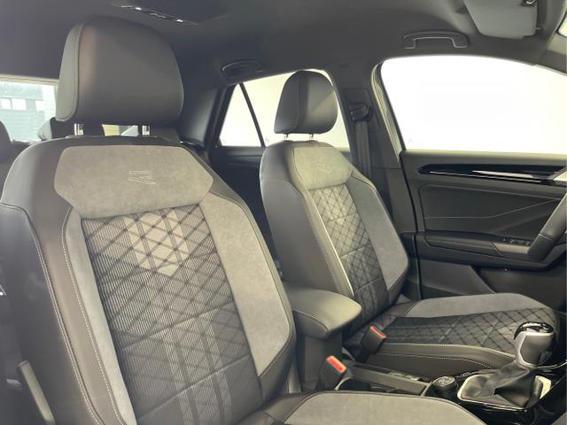 Volkswagen / T-Roc / Grau / / / 190PS 4Motion AHK+Black Style