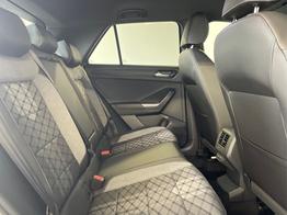 Volkswagen T-Roc R-Line 150PS DSG Black+AHK+Matrix+Navi 