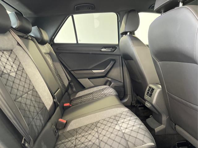 Volkswagen / T-Roc / Grau / / / 190PS 4Mottion AHK+Black Style