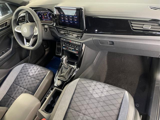 Volkswagen / T-Roc / Schwarz / / / 190PS DSG 4Motion Pano+AHK