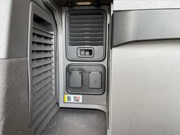 Volkswagen T7 California Beach Camper eHybrid DSG 4Motion AHK+360° 