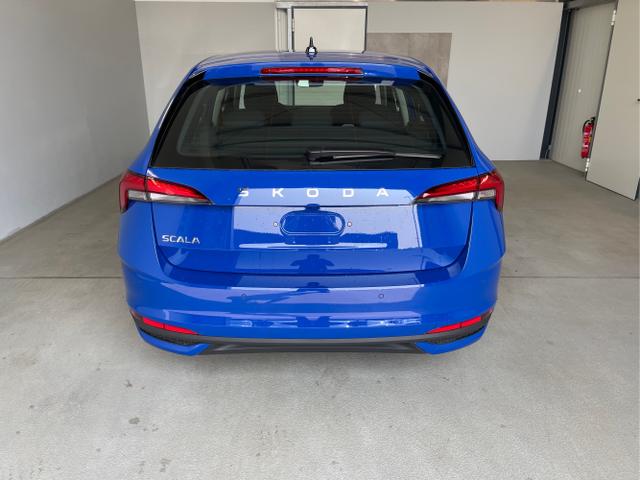 Skoda / Scala / Blau / / / 115PS DSG AHK+App-Connect