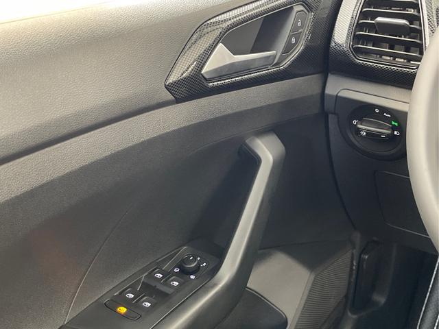 Volkswagen / T-Cross / Gelb / / / 95PS Sitzheizung+App-Connect