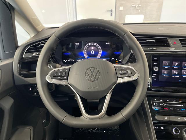 Volkswagen / Touran / Blau / / / 150PS IQ.Light+7 Sitze+Kessy