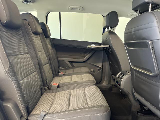 Volkswagen / Touran / Blau / / / 150PS IQ.Light+7 Sitze+Kessy