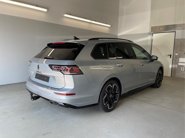 Volkswagen / Golf Variant / Silber / / / 150PS DSG+Black Style+AHK