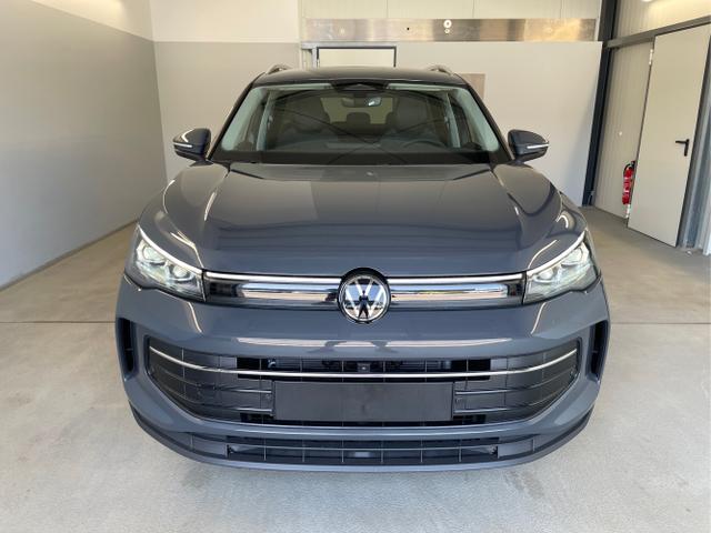 Volkswagen / Tiguan / Grau / / / 150PS DSG 360°Kamera