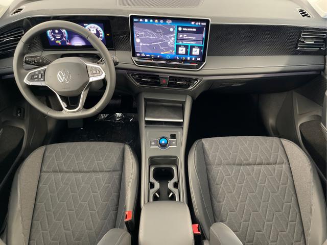 Volkswagen / Tiguan / Grau / / / 150PS DSG 360°Kamera