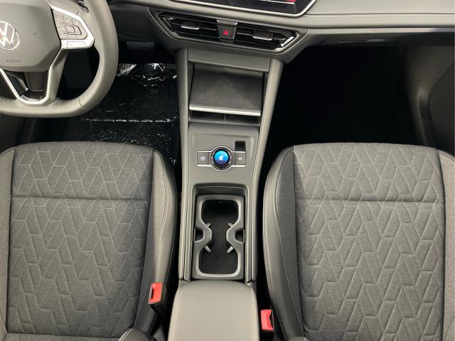 Volkswagen / Tiguan / Grau / / / 150PS DSG 360°Kamera