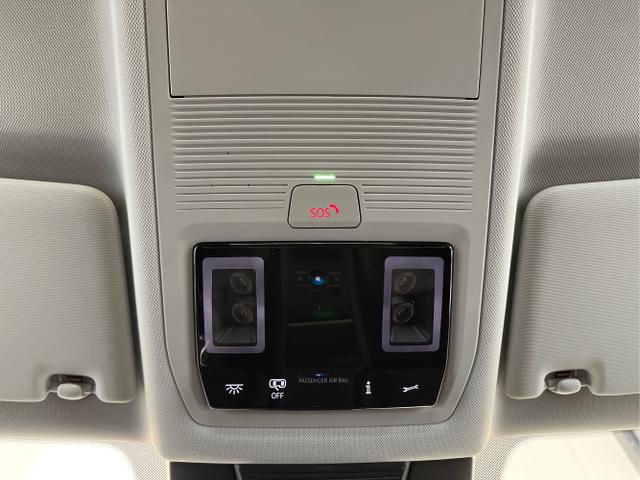 Volkswagen / Tiguan / Grau / / / 150PS DSG 360°Kamera